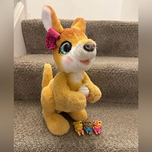 FurReal Mama Josie Kangaroo Interactive Plush Toy Electronic Pet W/ Babies Drink